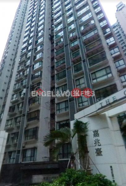 3 Bedroom Family Flat for Rent in Mid Levels West, 10 Robinson Road | Western District, Hong Kong | Rental HK$ 41,000/ month