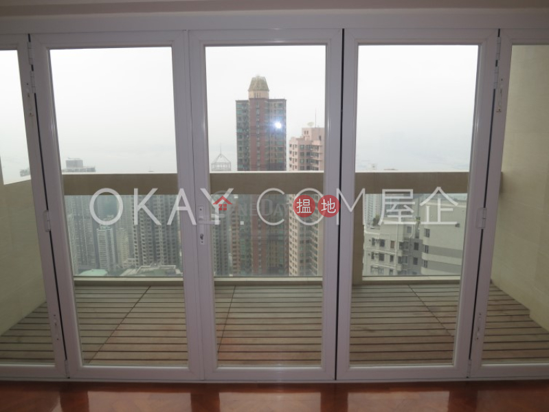 Efficient 3 bed on high floor with harbour views | For Sale | Realty Gardens 聯邦花園 Sales Listings