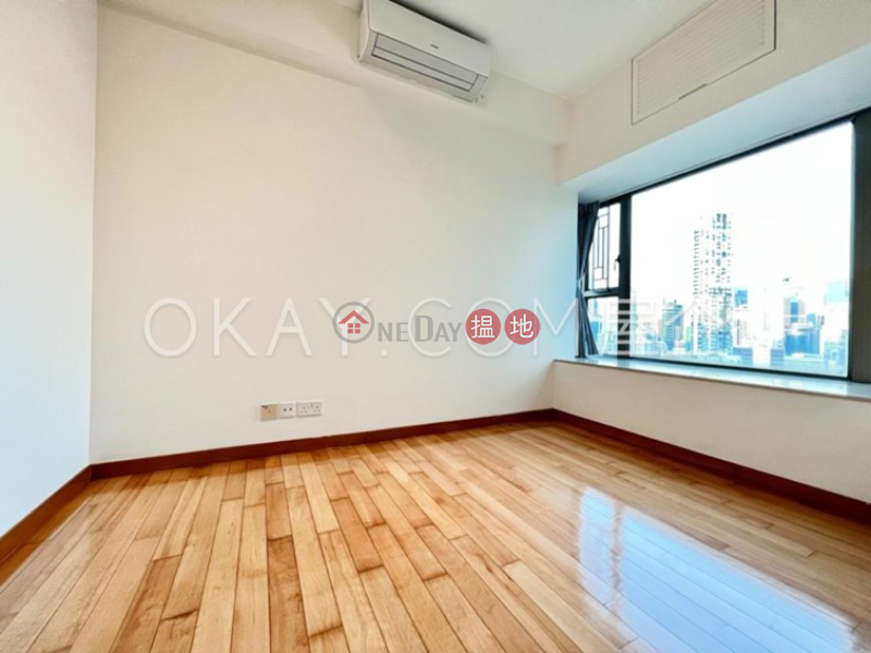 Gorgeous 3 bedroom on high floor with balcony | Rental | The Zenith Phase 1, Block 2 尚翹峰1期2座 Rental Listings