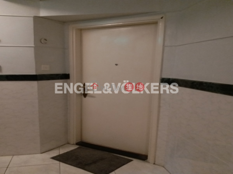 2 Bedroom Flat for Rent in Mid Levels West | Conduit Tower 君德閣 Rental Listings
