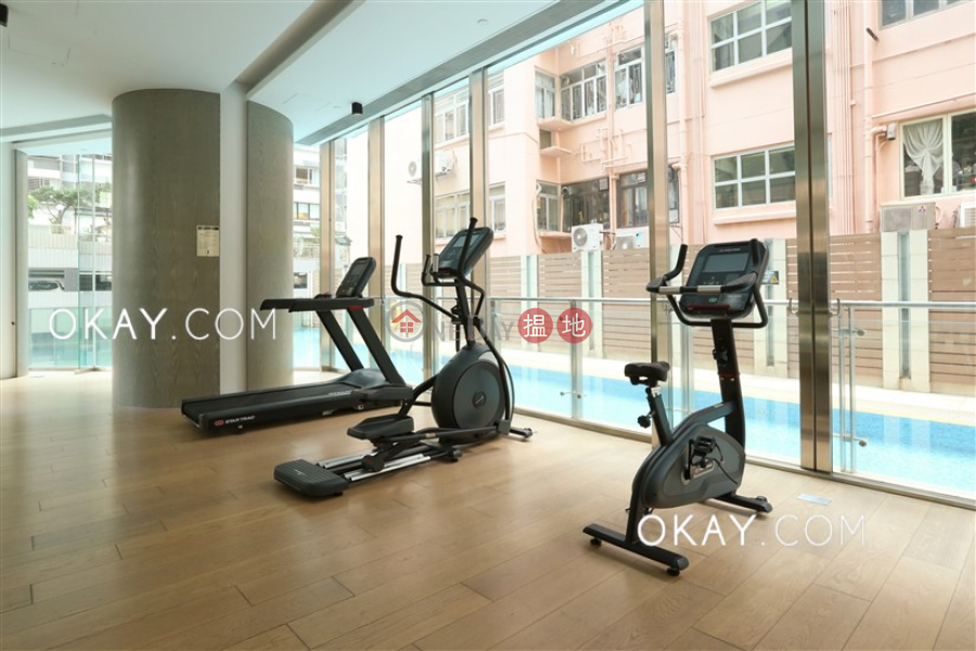 HK$ 25,000/ month The Icon Western District, Generous 1 bedroom on high floor with balcony | Rental