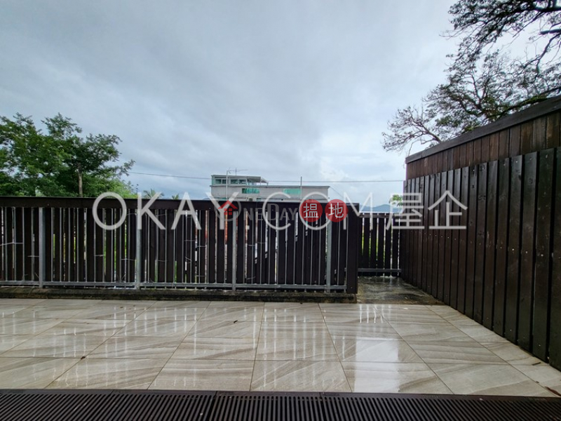 Tasteful house with rooftop & balcony | For Sale | Tai Wan Tsuen 大環村 Sales Listings