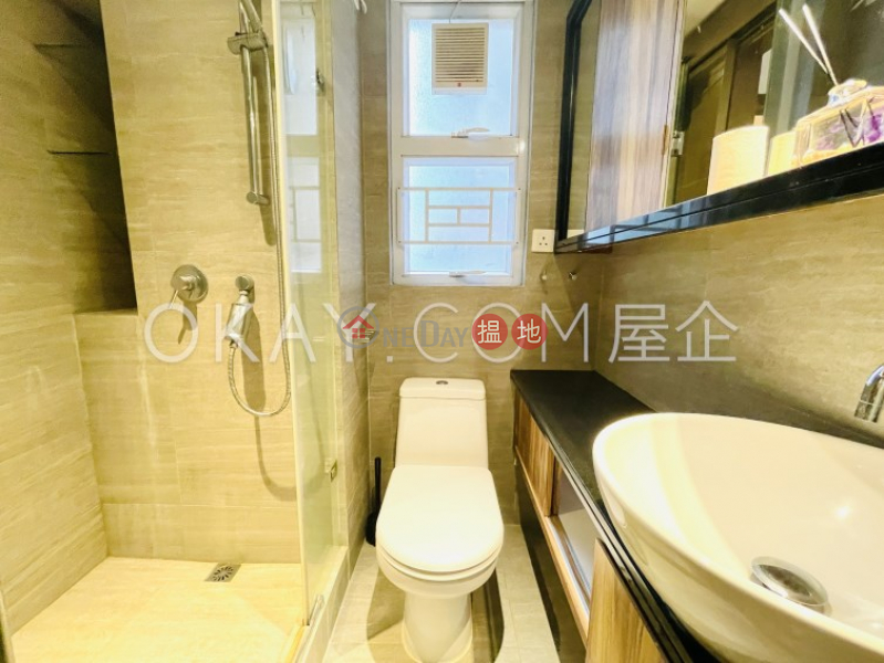 Property Search Hong Kong | OneDay | Residential | Sales Listings Intimate 2 bedroom in Mid-levels West | For Sale