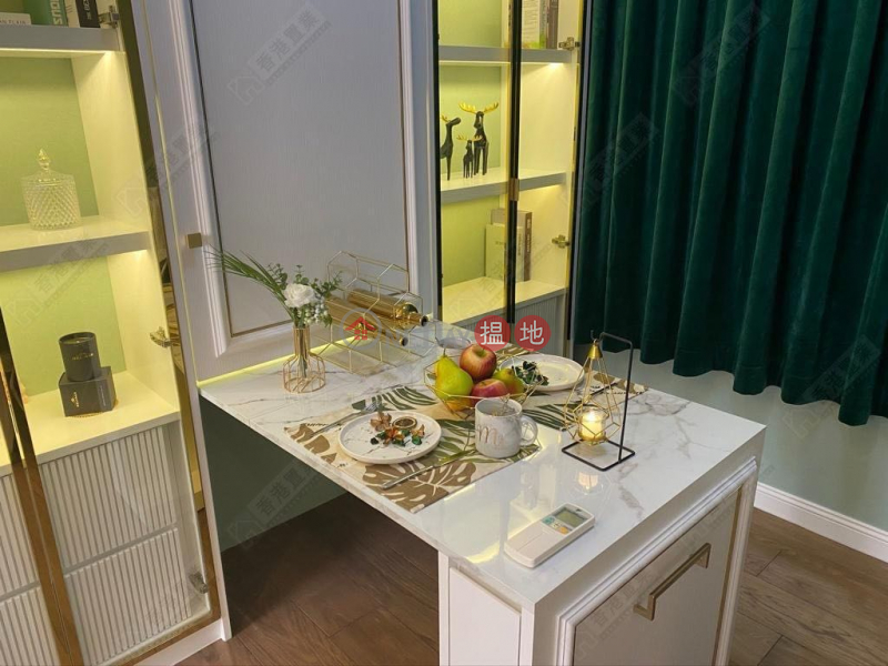 Property Search Hong Kong | OneDay | Residential Sales Listings Three bedrooms and one apartment in Harbour Pinnacle