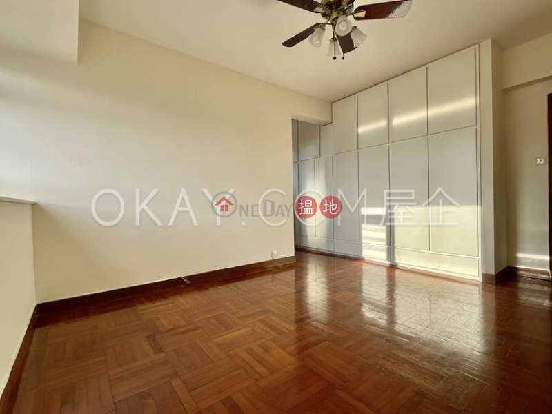 Popular 3 bedroom on high floor with balcony | Rental | Cumine Court 康明苑 Rental Listings