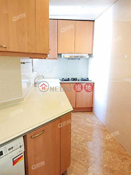 HK$ 45,000/ month, Sorrento Phase 1 Block 3 | Yau Tsim Mong | Sorrento Phase 1 Block 3 | 3 bedroom Mid Floor Flat for Rent