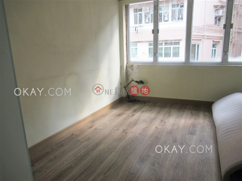 Property Search Hong Kong | OneDay | Residential | Sales Listings | Tasteful 2 bedroom on high floor with rooftop | For Sale