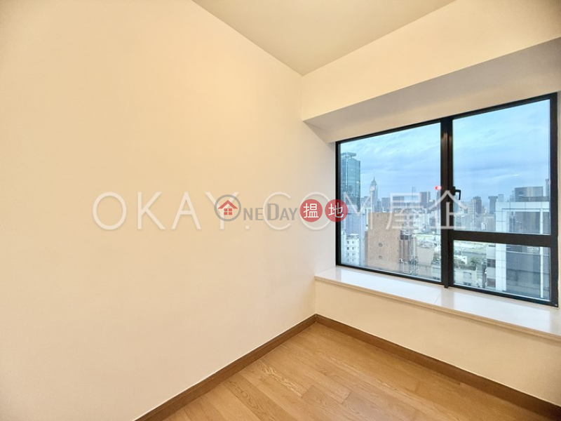 HK$ 45,000/ month, Resiglow | Wan Chai District | Lovely 2 bedroom on high floor with balcony | Rental