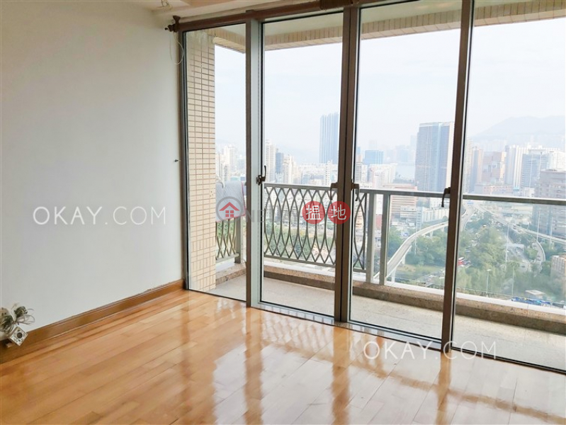 Exquisite 3 bedroom on high floor with balcony | Rental | Parc Palais Tower 3 君頤峰3座 Rental Listings