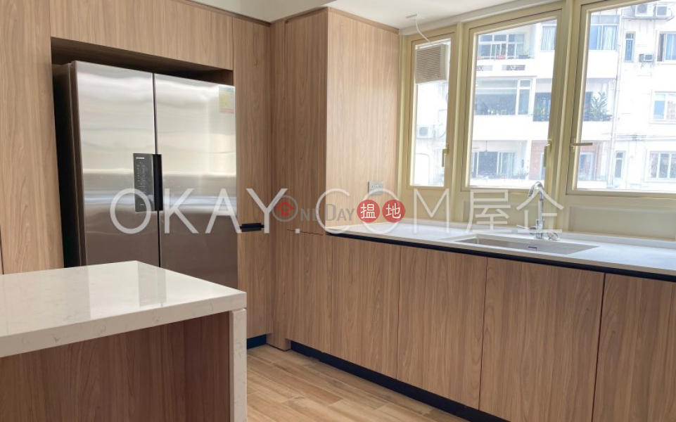 HK$ 51,000/ month St. Joan Court | Central District Lovely 2 bedroom in Mid-levels Central | Rental