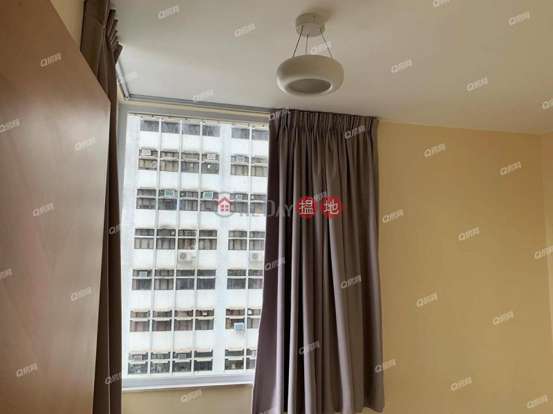 HK$ 8.95M, Lok Moon Mansion, Wan Chai District, Lok Moon Mansion | 2 bedroom High Floor Flat for Sale