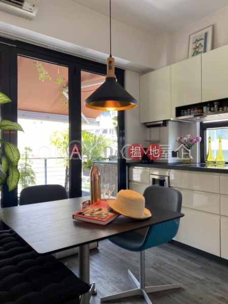 Charming 1 bedroom with terrace | For Sale | New Central Mansion 新中環大廈 Sales Listings
