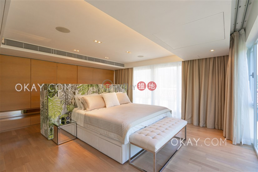 HK$ 26M | Tai Hang Hau Village | Sai Kung Lovely house with sea views & parking | For Sale