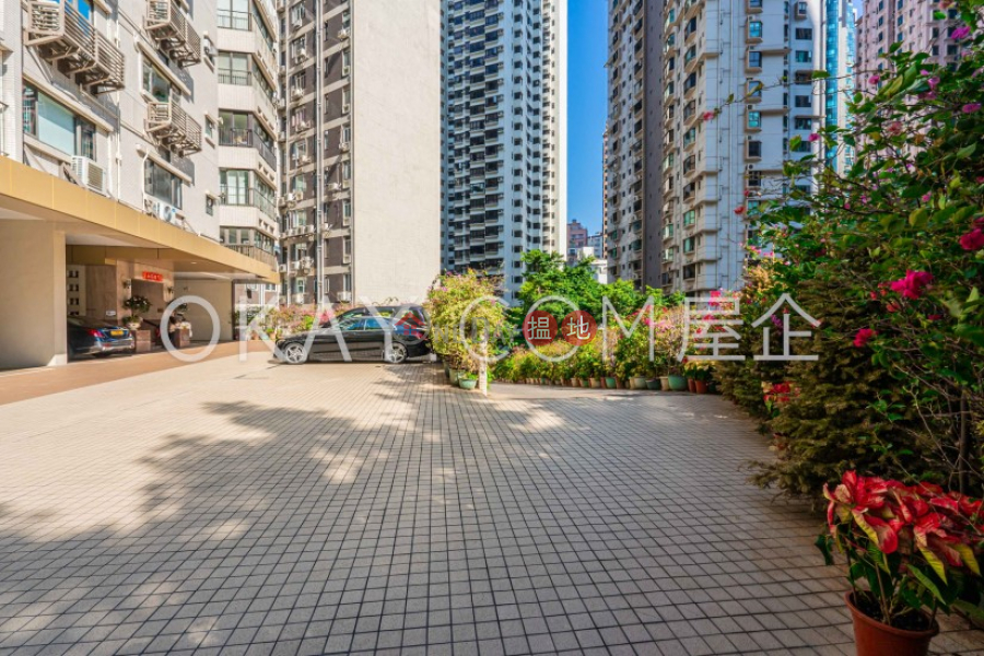 Efficient 3 bedroom with balcony | Rental | Cliffview Mansions 康苑 Rental Listings