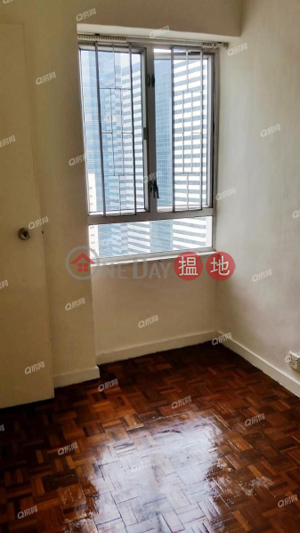 Property Search Hong Kong | OneDay | Residential, Rental Listings | Westlands Court Tsui Lan Mansion | 2 bedroom Flat for Rent