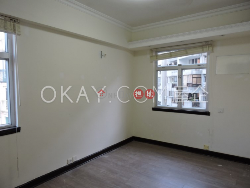 HK$ 60,000/ month, Skyline Mansion Western District | Efficient 4 bed on high floor with balcony & parking | Rental