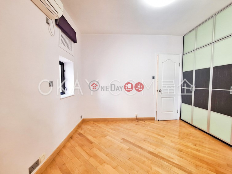 HK$ 42,000/ month Way Man Court, Wan Chai District Efficient 3 bedroom with balcony | Rental