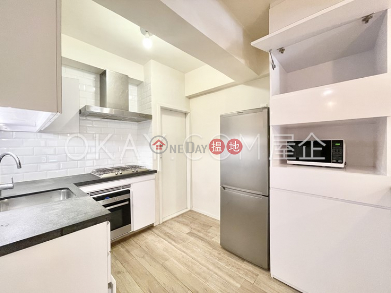 Popular 1 bedroom with terrace | Rental, Broadview Mansion 雅景大廈 Rental Listings | Wan Chai District (OKAY-R102277)