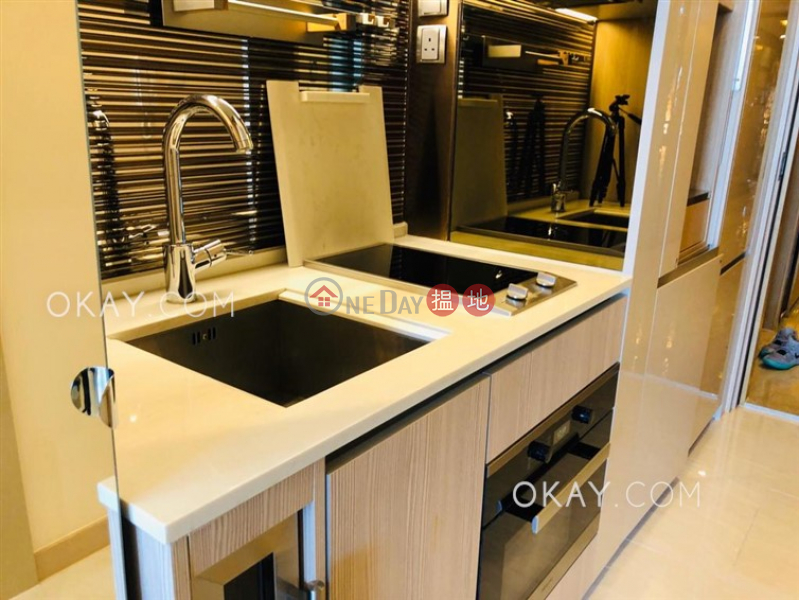 Unique 1 bedroom with balcony | Rental, King\'s Hill 眀徳山 Rental Listings | Western District (OKAY-R301722)