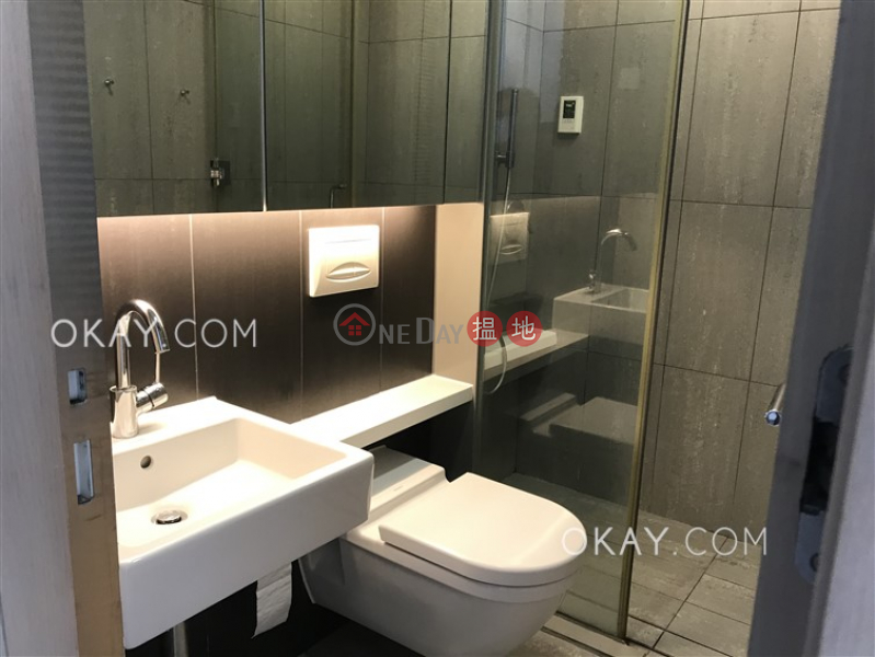 HK$ 49,800/ month The Oakhill Wan Chai District, Unique 3 bedroom with balcony | Rental