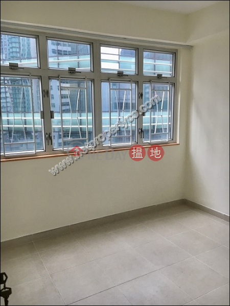 HK$ 20,000/ month Rialto Building, Wan Chai District Conveniently located Spacious peaceful Apt