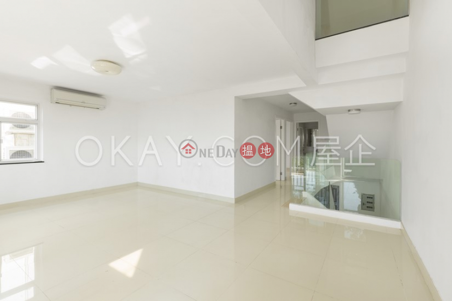 HK$ 20M, Greenwood Villa | Sai Kung, Charming house with balcony & parking | For Sale