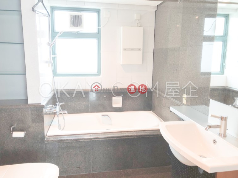 Exquisite 3 bedroom on high floor with harbour views | Rental | 80 Robinson Road 羅便臣道80號 Rental Listings