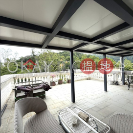 Charming house on high floor with rooftop & balcony | For Sale