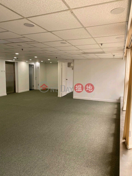 電話: 98755238-401-403駱克道 | 灣仔區-香港-出租HK$ 29,800/ 月
