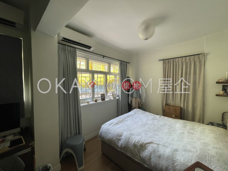 HK$ 35,000/ month Po Tak Mansion, Wan Chai District, Tasteful 3 bedroom with terrace | Rental