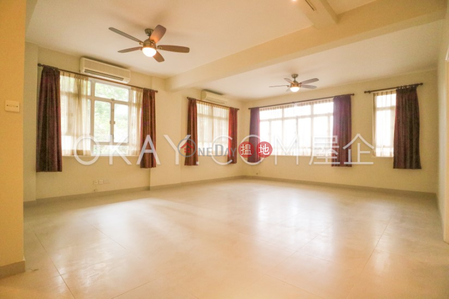 Stylish 2 bedroom in Mid-levels Central | For Sale | Happy Mansion 快樂大廈 Sales Listings