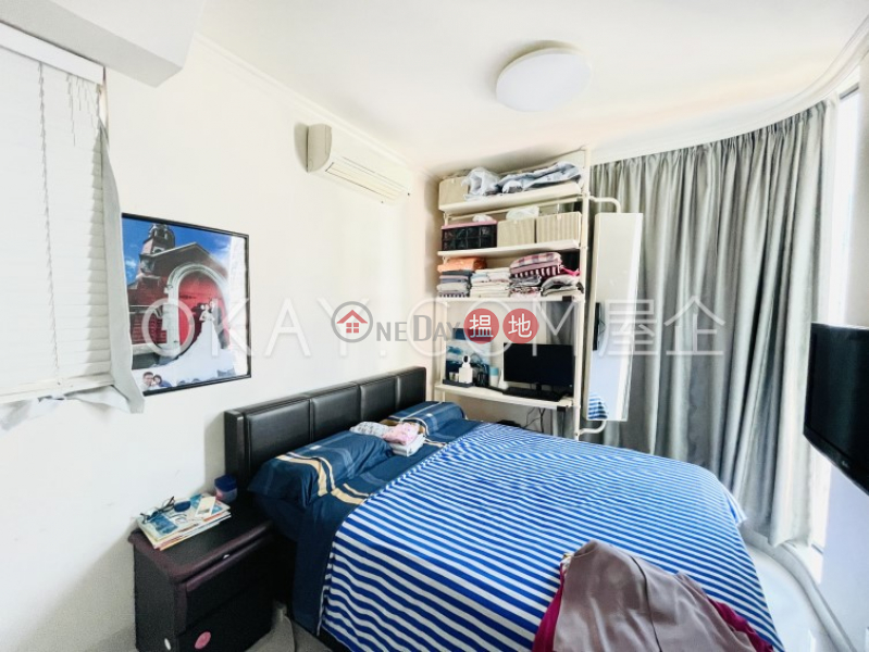 HK$ 12.5M | Village Garden Wan Chai District, Stylish 2 bedroom with parking | For Sale