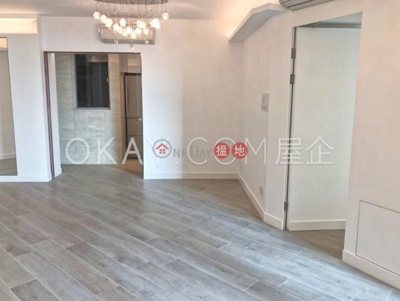 Popular 3 bedroom with sea views | Rental | The Waterfront Phase 1 Tower 2 漾日居1期2座 Rental Listings