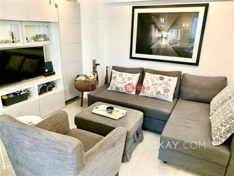 Lovely 1 bedroom with sea views | For Sale | New Fortune House Block B 五福大廈 B座 Sales Listings