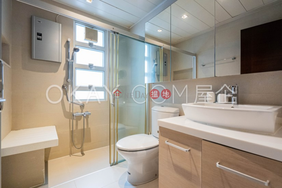 HK$ 32M Elegant Garden | Western District Luxurious 3 bedroom with balcony & parking | For Sale