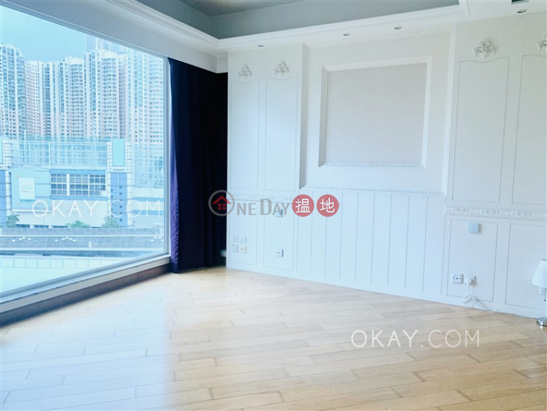 Unique 4 bedroom with balcony | For Sale, Tower 2 Harbour Green 君匯港豪匯(2座) Sales Listings | Yau Tsim Mong (OKAY-S115277)