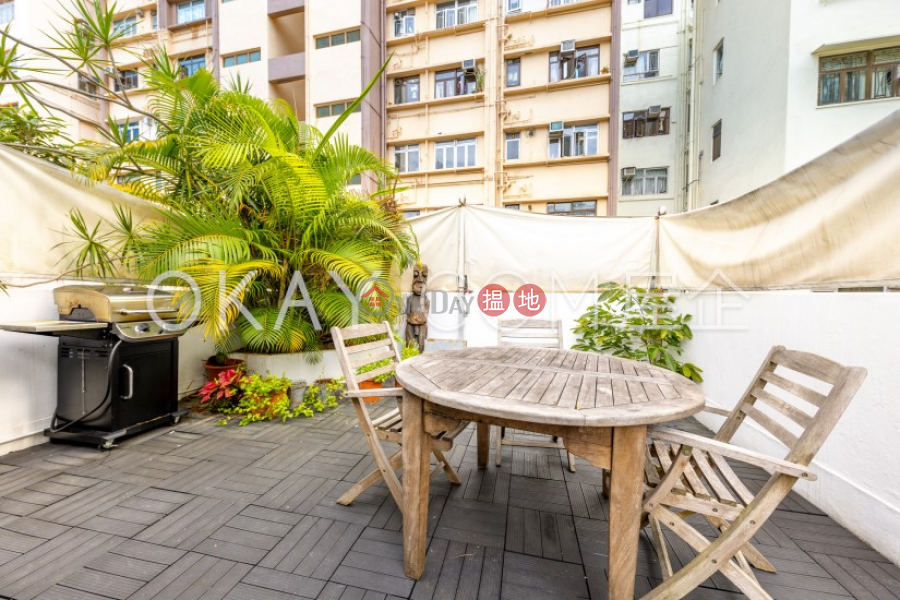 HK$ 7.7M, Tung Yuen Building | Central District, Intimate 1 bedroom on high floor with rooftop | For Sale