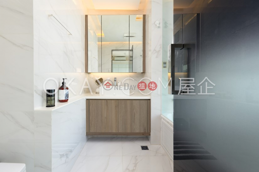 Unique 3 bedroom with sea views & parking | For Sale | Royalton 豪峰 Sales Listings