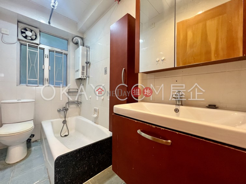 HK$ 40,000/ month, Park Garden, Wan Chai District Unique 3 bedroom with balcony & parking | Rental