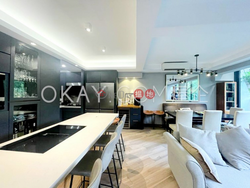 Efficient 3 bedroom with balcony | For Sale 10 Sam Chuk Street | Wong Tai Sin District | Hong Kong | Sales, HK$ 22M