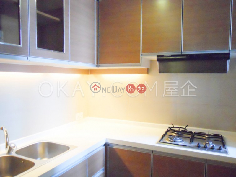 HK$ 40,800/ month, Goldwin Heights Western District Nicely kept 3 bedroom on high floor | Rental