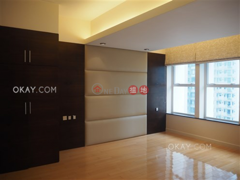 HK$ 90,000/ month Olympian Mansion Western District, Beautiful 3 bed on high floor with rooftop & balcony | Rental