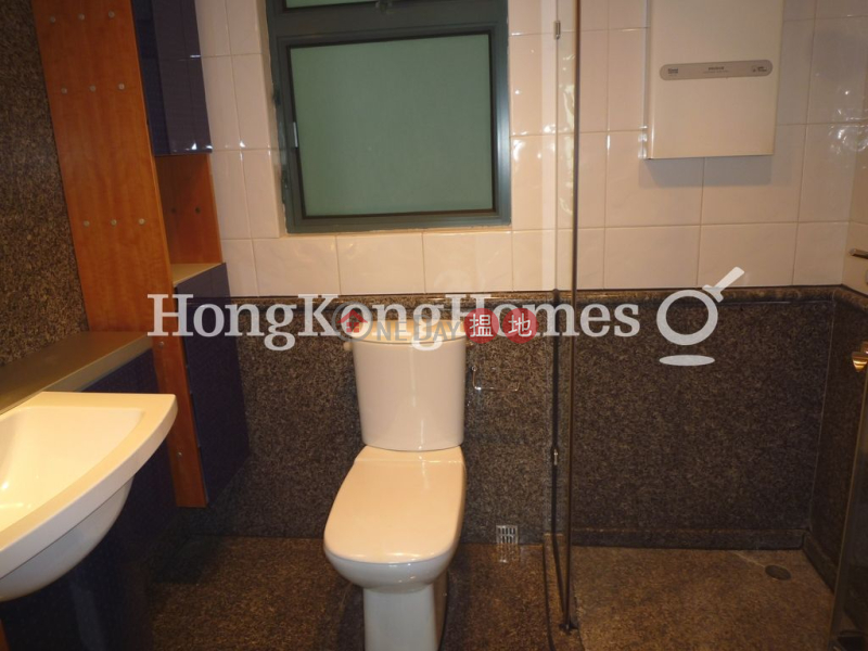 3 Bedroom Family Unit for Rent at 80 Robinson Road | 80 Robinson Road 羅便臣道80號 Rental Listings