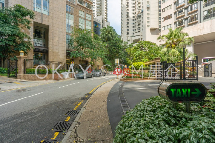 HK$ 57,000/ month Valverde, Central District Rare 2 bedroom with parking | Rental