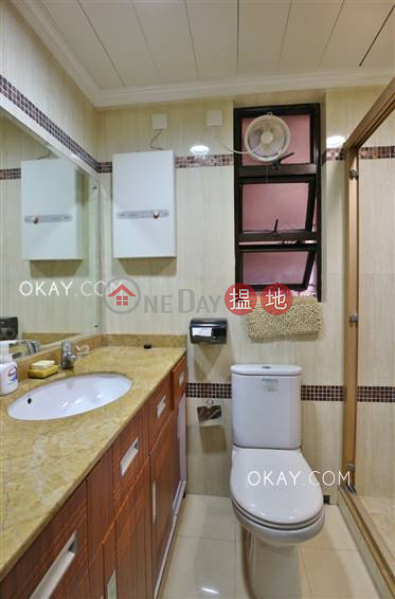 Gorgeous 3 bedroom in Tai Po | For Sale 8 Sha Yin Road | Tai Po District | Hong Kong | Sales HK$ 13M