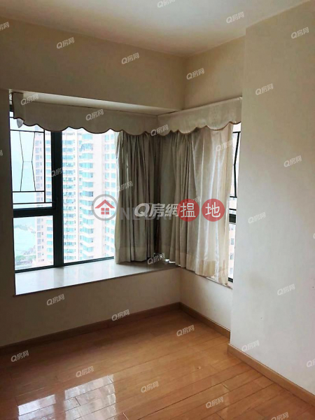 Tower 3 Island Resort | 3 bedroom Mid Floor Flat for Sale, 28 Siu Sai Wan Road | Chai Wan District | Hong Kong Sales | HK$ 9.6M