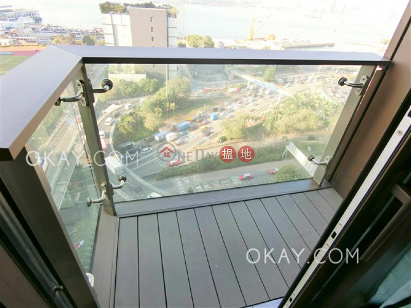 Nicely kept 1 bedroom with sea views & balcony | Rental | The Gloucester 尚匯 Rental Listings