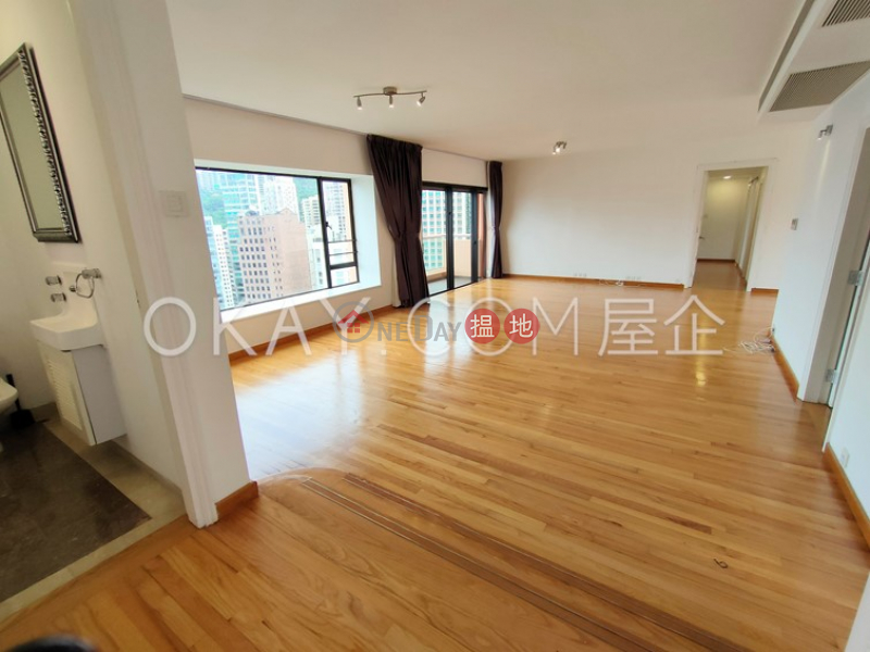 HK$ 108,000/ month, The Albany Central District, Rare 3 bedroom with balcony & parking | Rental