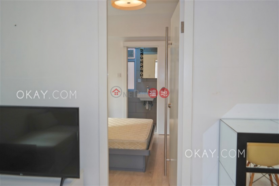 Tasteful 2 bedroom in Mid-levels West | Rental | 129-133 Caine Road | Central District | Hong Kong Rental HK$ 29,000/ month