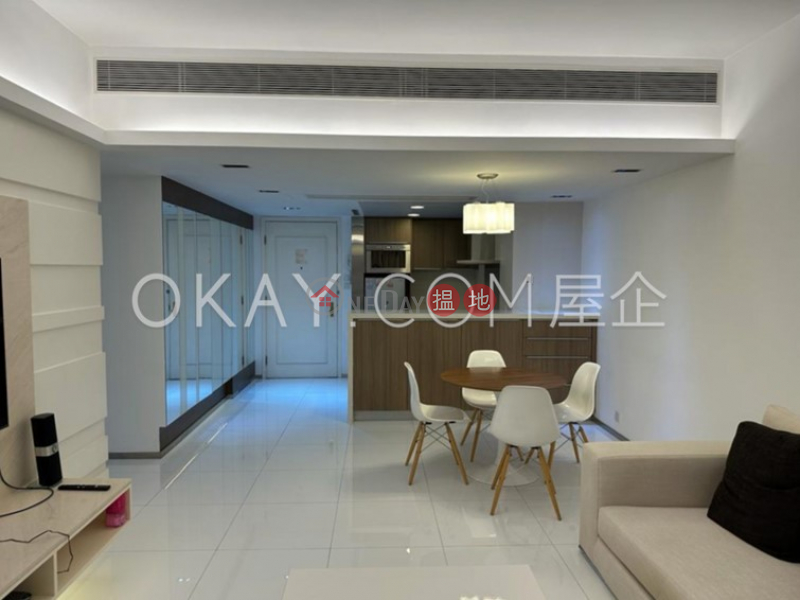 Gorgeous 2 bedroom on high floor with sea views | Rental | Convention Plaza Apartments 會展中心會景閣 Rental Listings